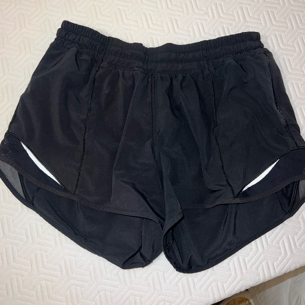 Lululemon Hotty Hot Shorts 4”